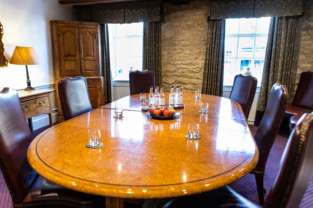 Image showing an intimate meeting room at the Bear Hotel.