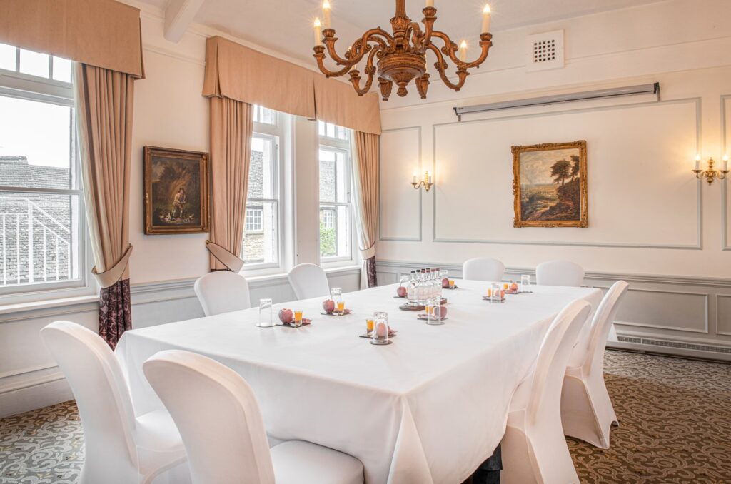 Image showing an intimate meeting room at the Bear Hotel.